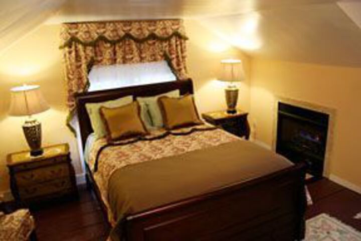 Longwood Country Inn