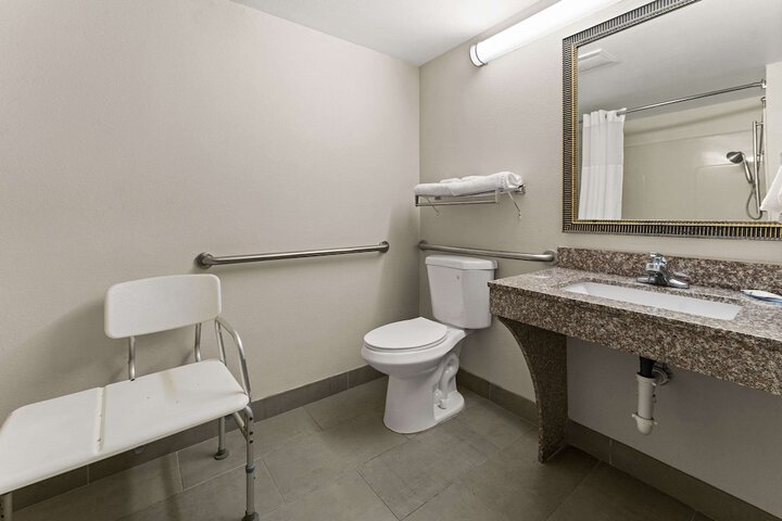 Quality Inn Sandersville