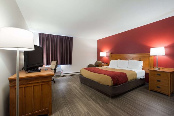 Room 16 of 38