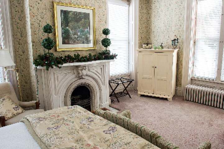 Room 36 of 70