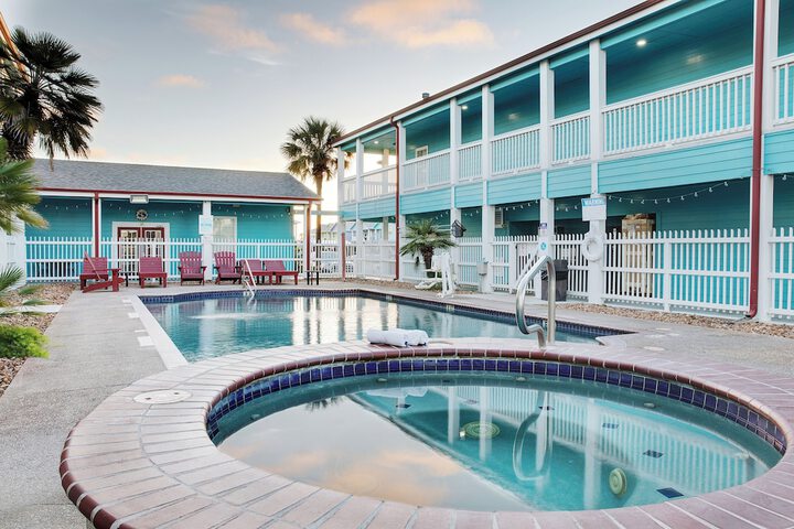 Plantation Suites & Conference Center