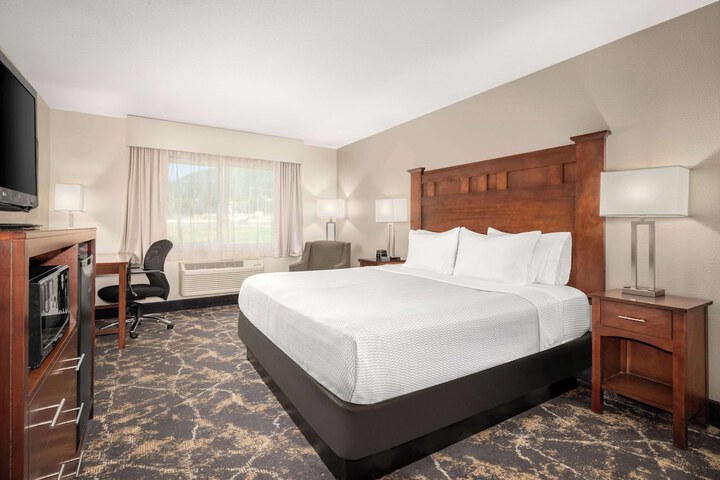 La Quinta Inn & Suites by Wyndham Grants Pass