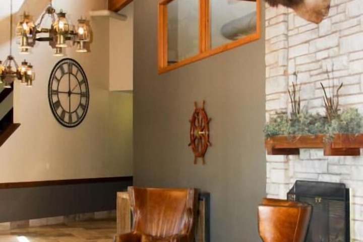 Barkers Island Inn Resort