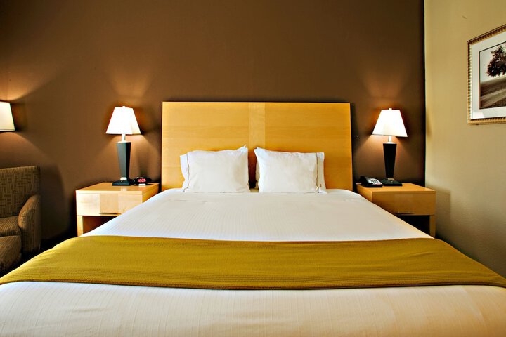 Room 15 of 25
