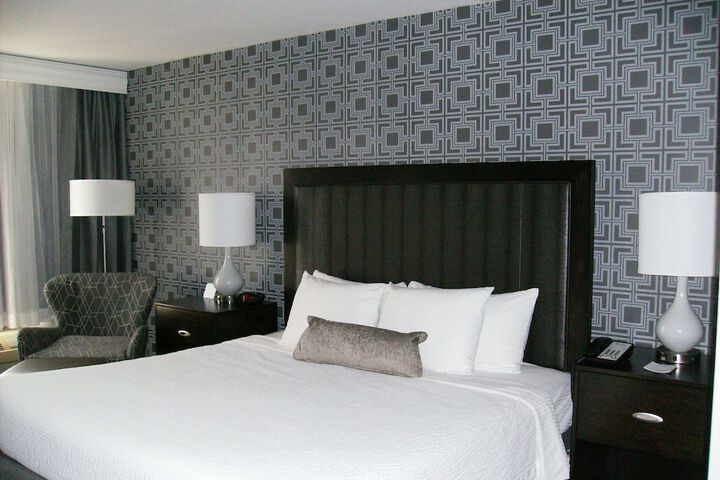 Best Western Plus Bradford Inn