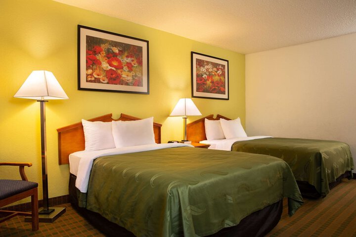 Room 14 of 52