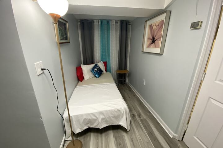 Nice 2 bedroom Apt With Patio