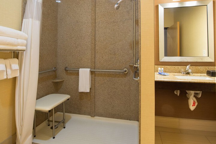 Room 17 of 23