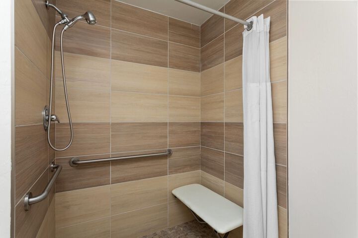 Hawthorn Extended Stay by Wyndham Naples