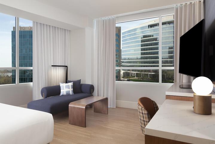 Hilton Dallas / Plano Granite Park