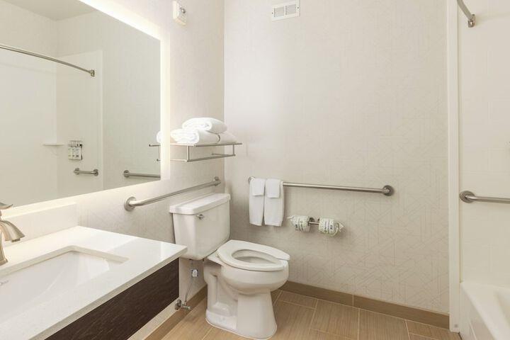 Holiday Inn Express Bellingham by IHG
