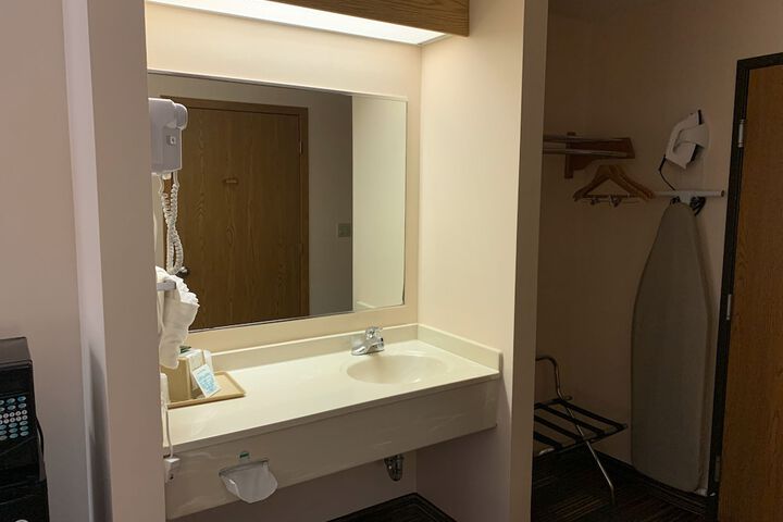 Room 18 of 26