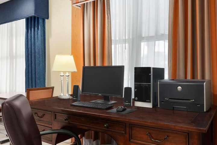Business Center 10 of 10