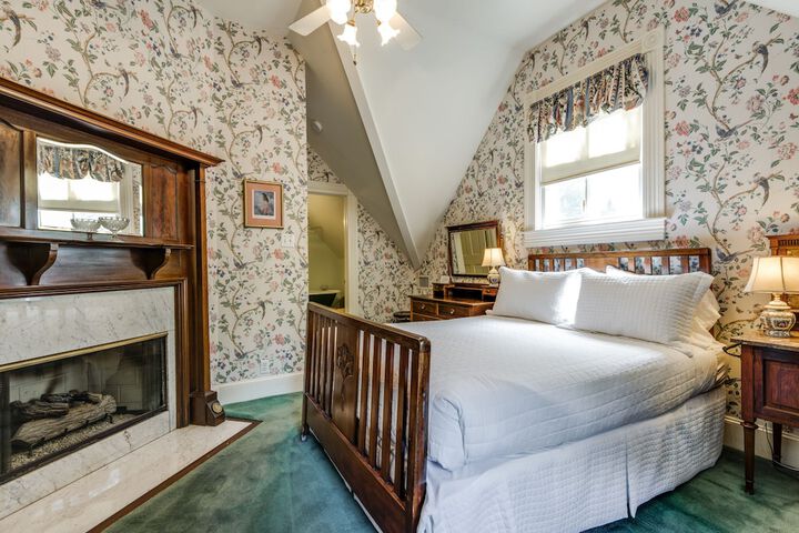 Room 21 of 46