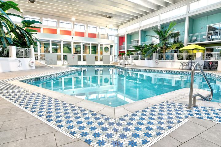 Oasis Hotel & Convention Center an Ascend Collection Hotel