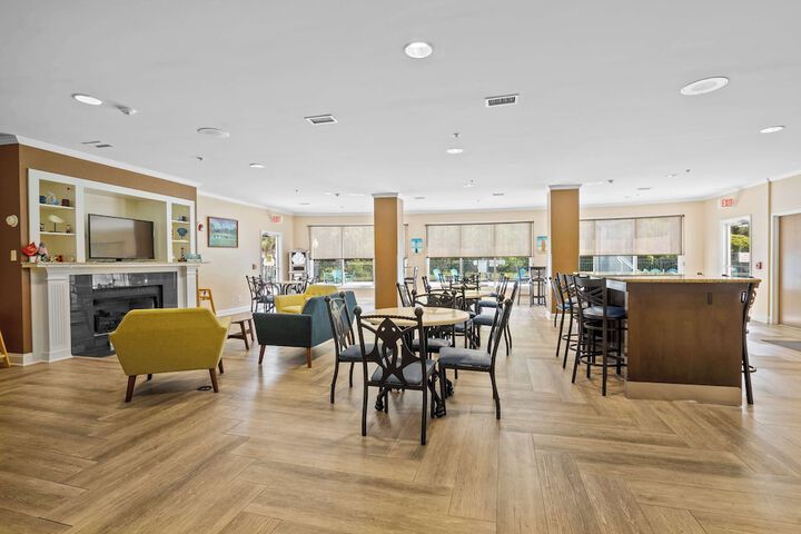Blue Water Inn & Suites BW Signature Collection