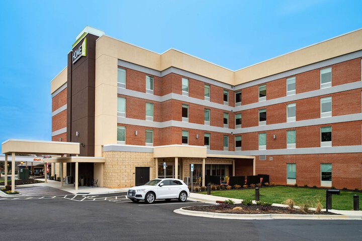 Hotel 4 of 93