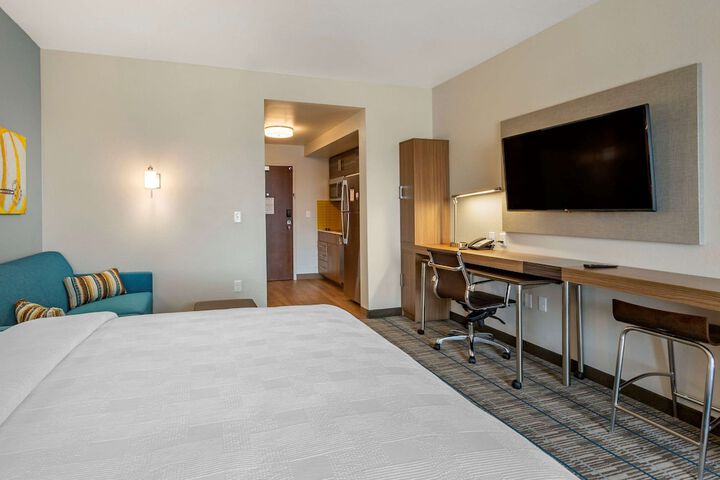 MainStay Suites Carlsbad South