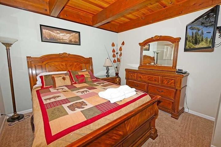 Room 10 of 21
