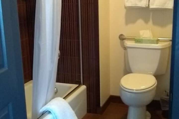 Room 109 of 147