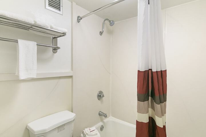 Room 21 of 31