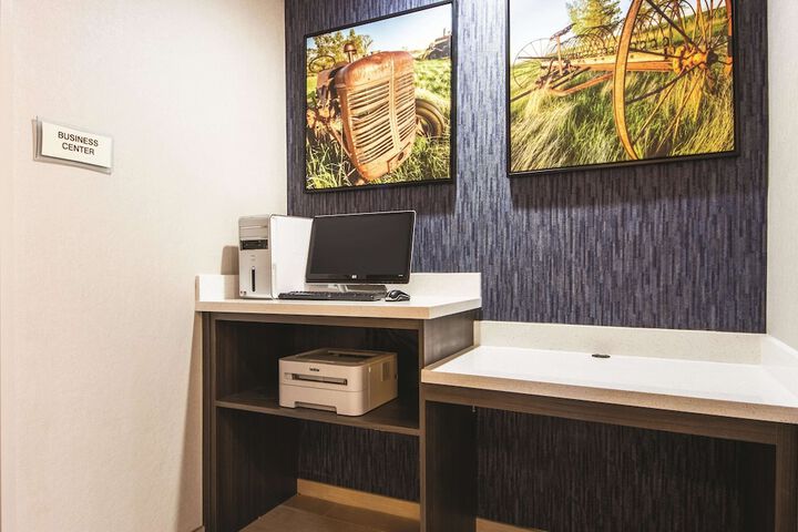 La Quinta Inn & Suites by Wyndham McKinney