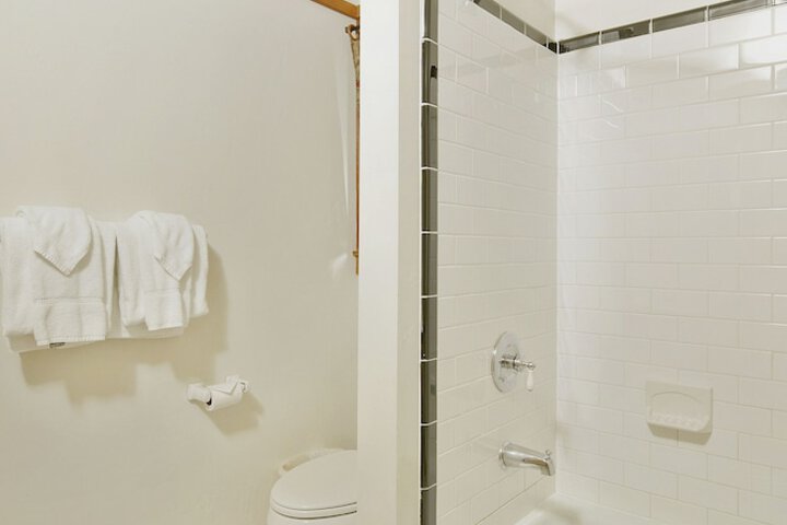 Tamarack Lodge and Resort