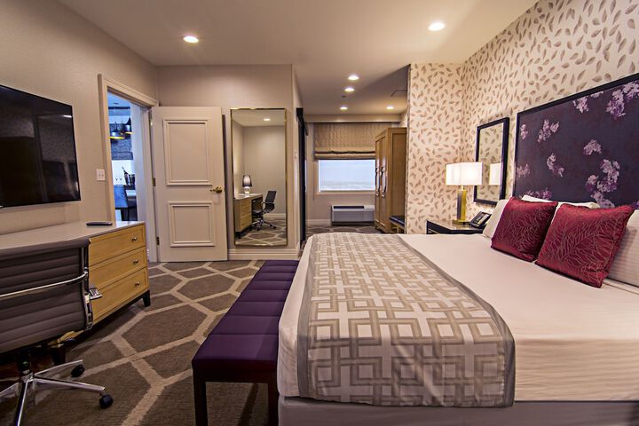 Room 27 of 59