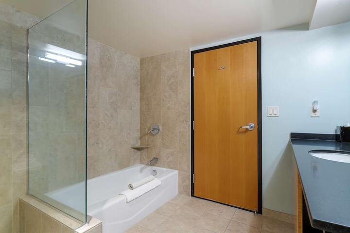 Room 60 of 131