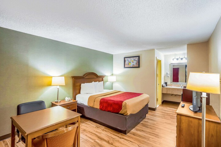 Econo Lodge Huntington - Barboursville University Area