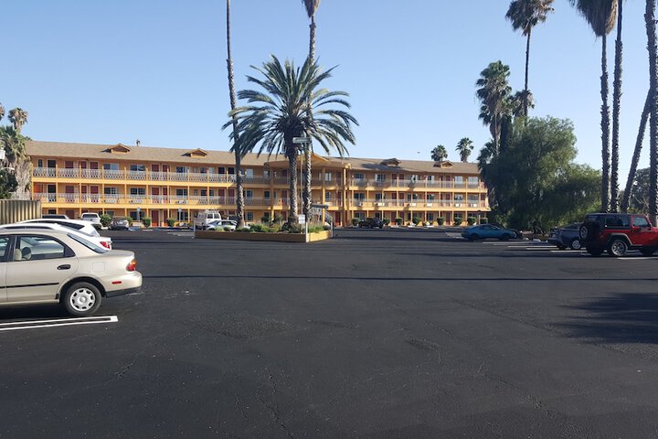 Hotel 9 of 75