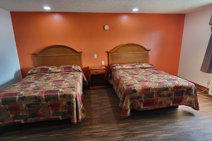 Room 17 of 29
