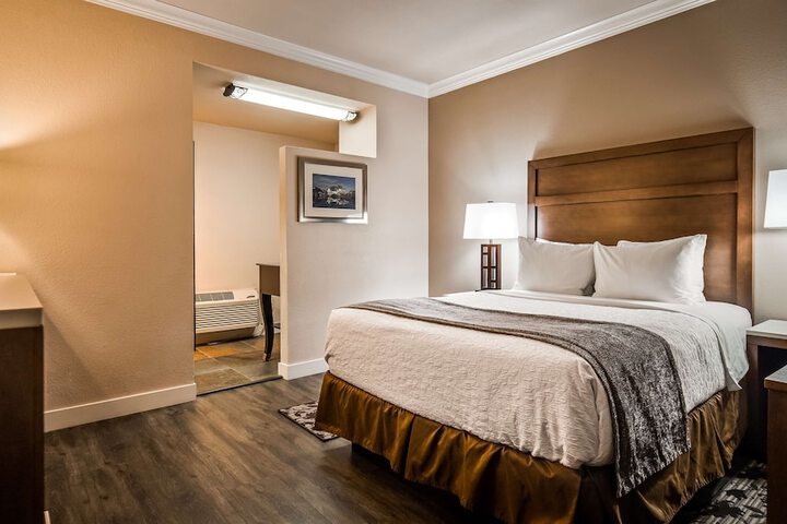 Room 21 of 29