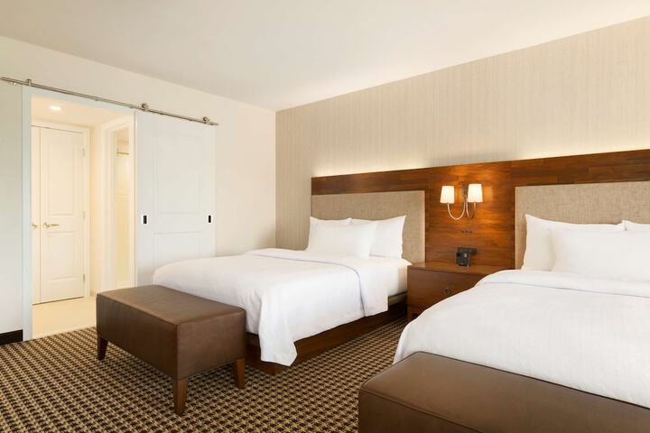 Room 19 of 42
