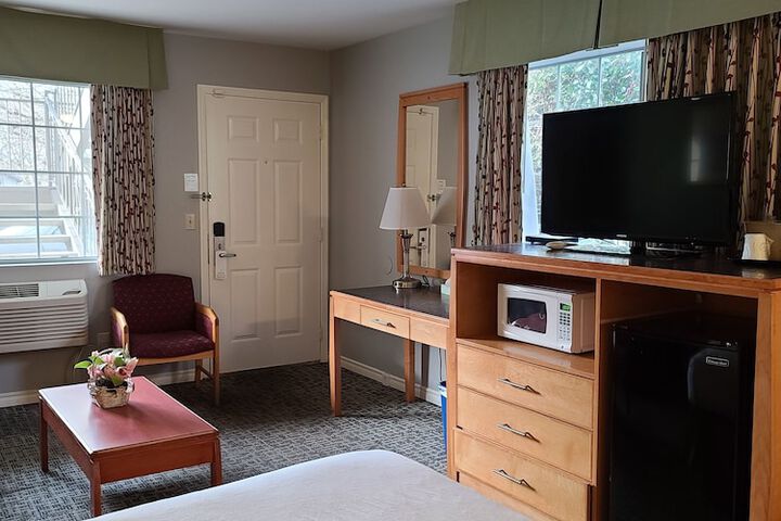 Room 36 of 47