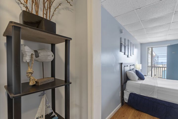 Room 56 of 73