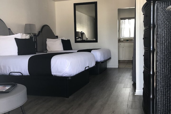 Room 123 of 170