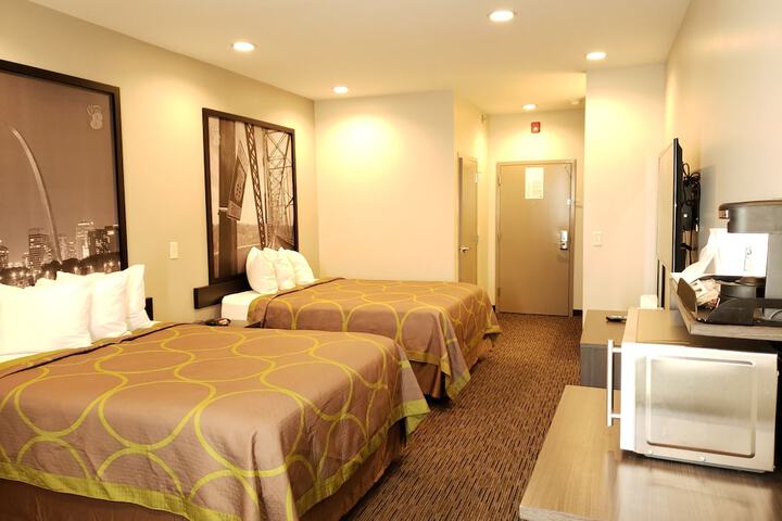 Room 22 of 33