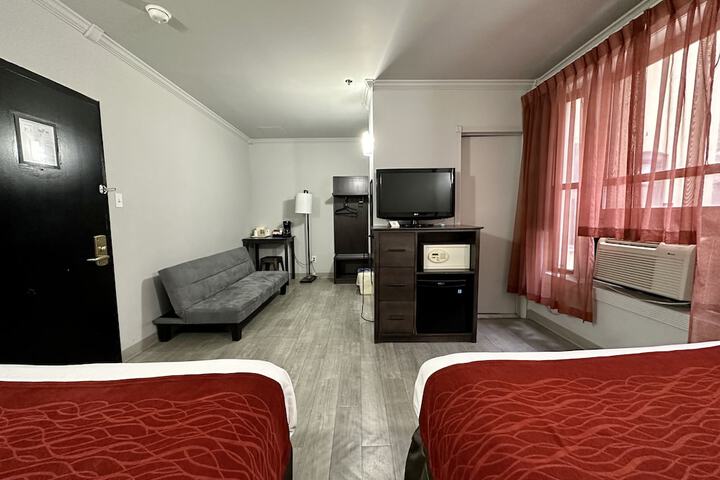 Room 10 of 49