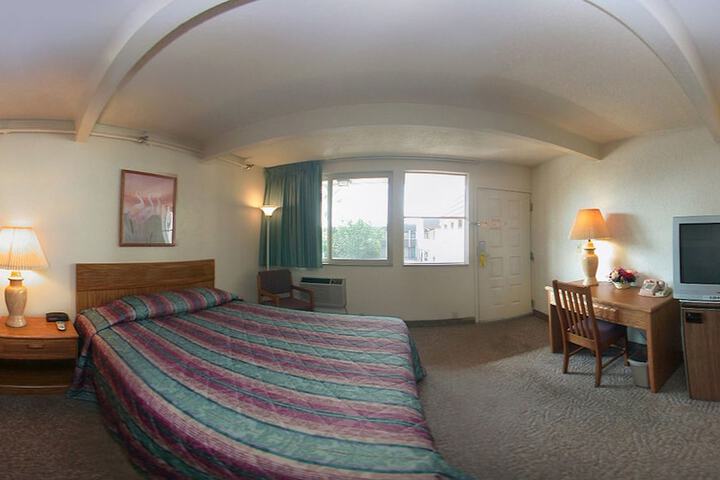 Room 26 of 34