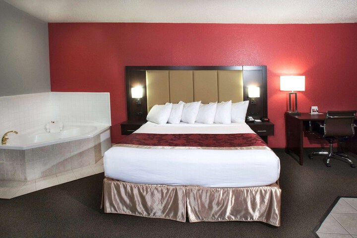Ramada by Wyndham Keystone Near Mt. Rushmore