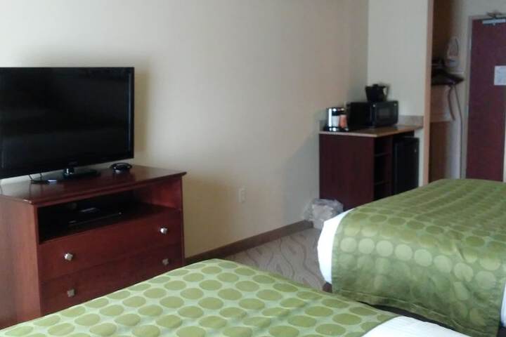 Room 15 of 32