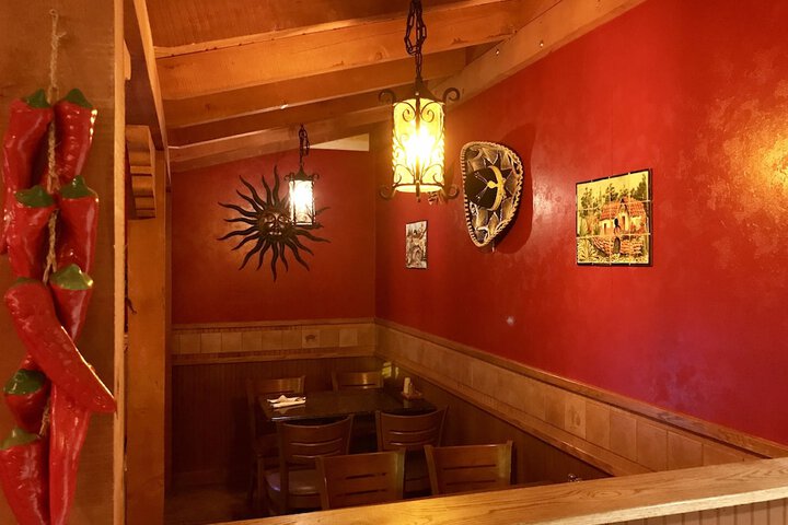 Dining 54 of 69