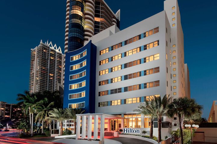 Hotel 2 of 118