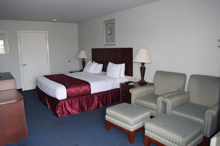 Room 19 of 53