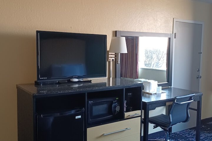 Quality Inn Conference Center Logansport