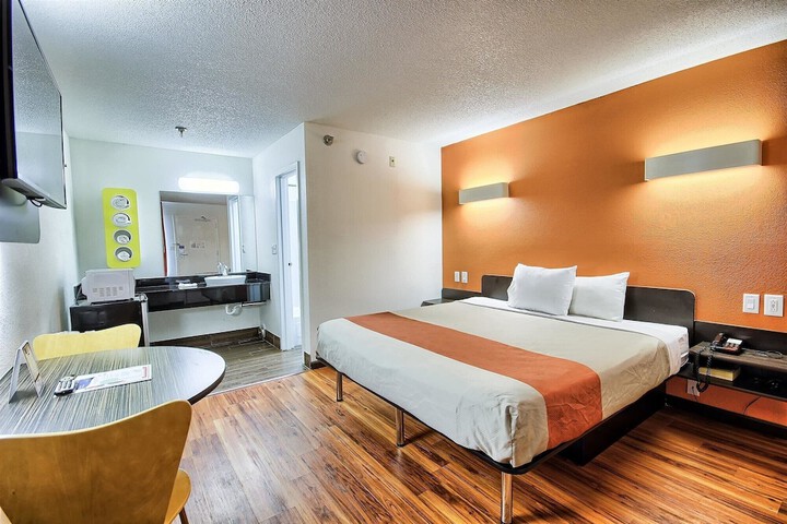Motel 6 Columbus OH - West