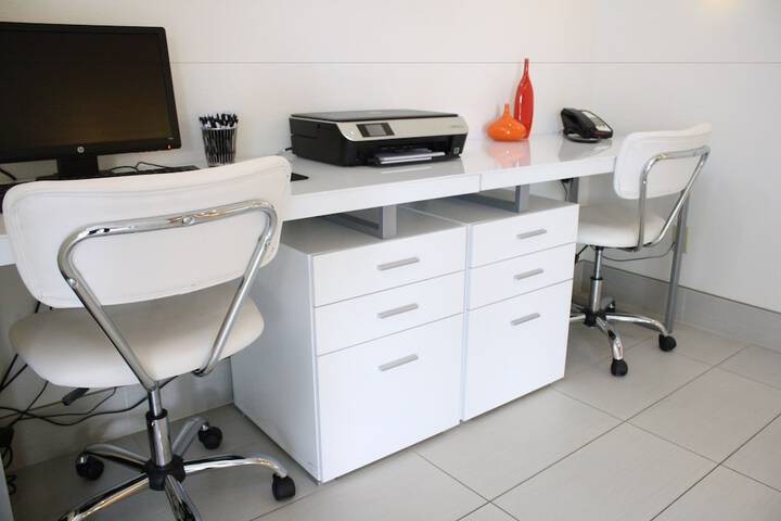 Business Center 45 of 46