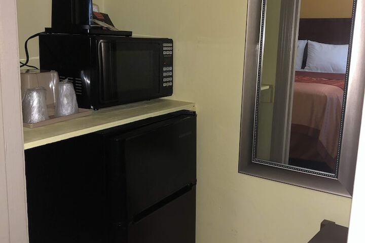 Room 16 of 30