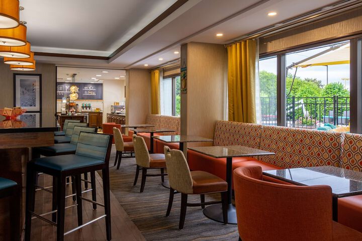 Hampton Inn Winston-Salem Hanes Mall
